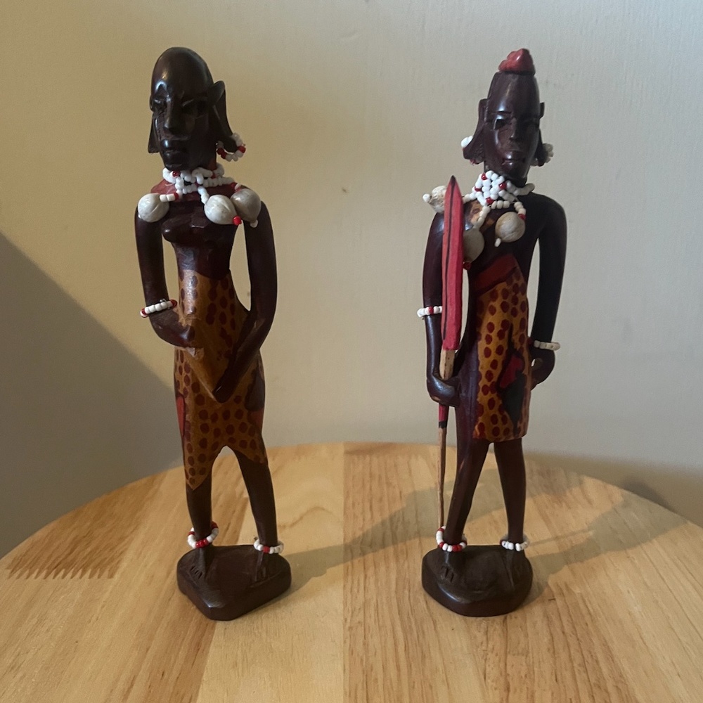 Set of two vintage hand carved tribal / Aztec statues decor EUC